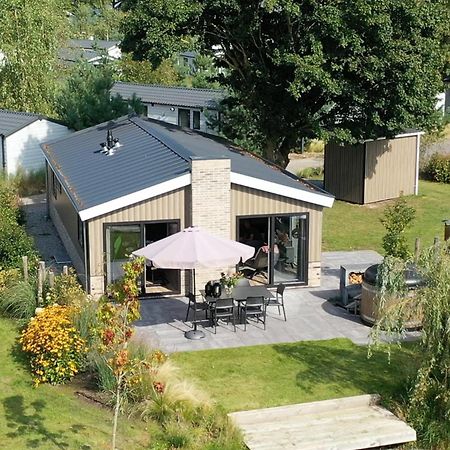 Wellness Chalet Veluwemeer บิดดิงฮุยเซน ภายนอก รูปภาพ