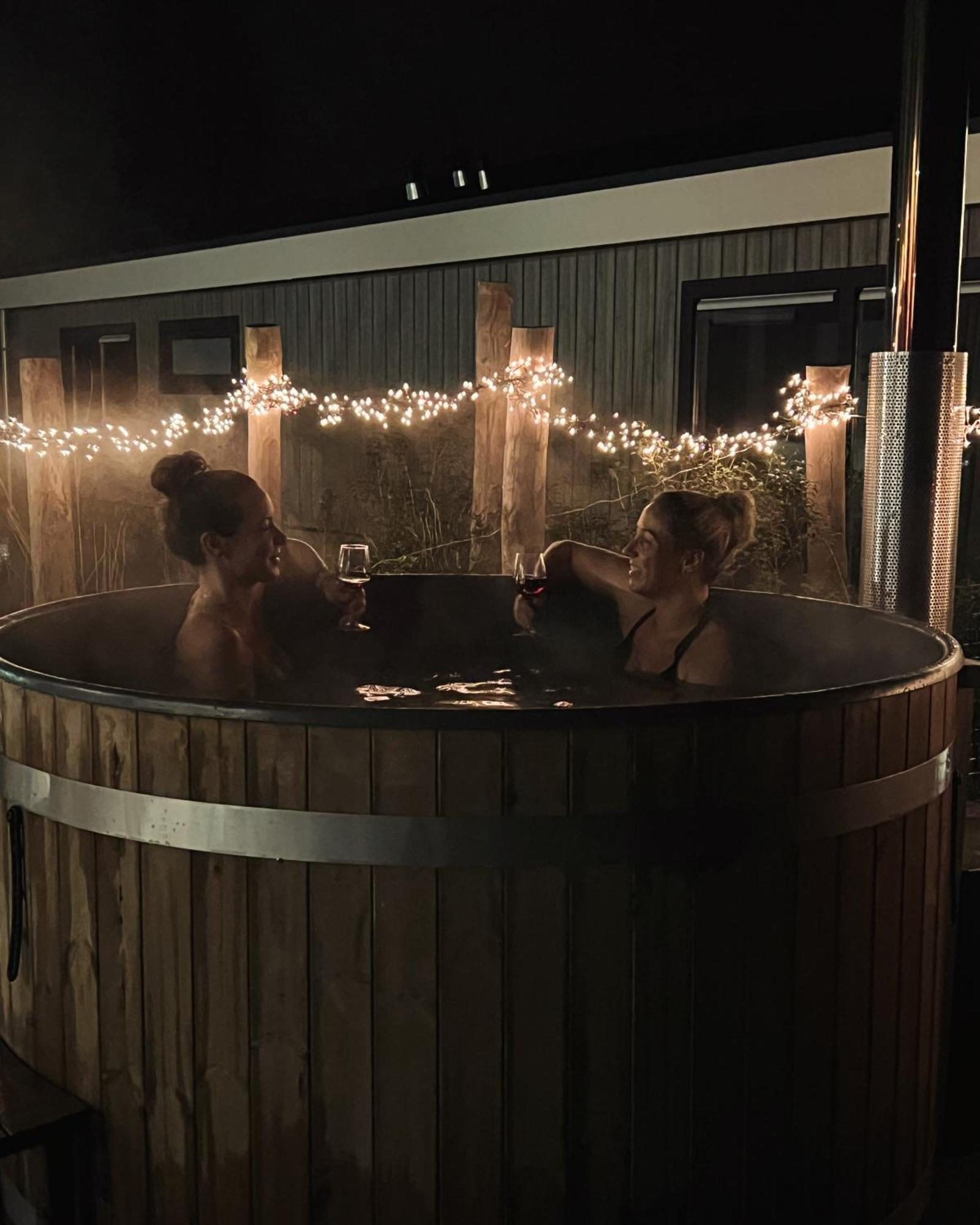 Wellness Chalet Veluwemeer บิดดิงฮุยเซน ภายนอก รูปภาพ